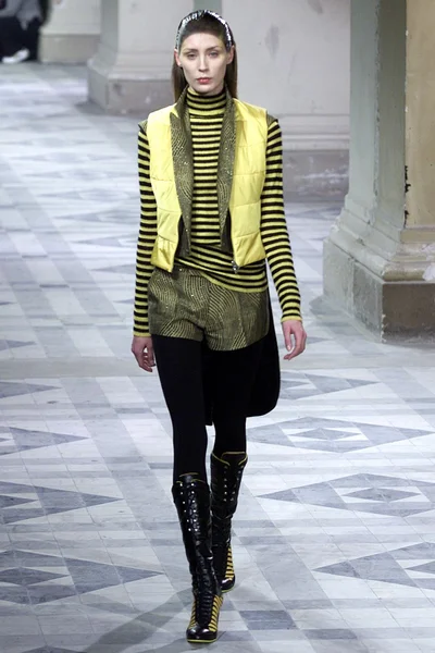 Look 7